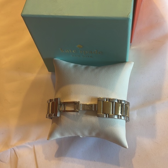 Kate ♠️ Spade Watch With Date Feature - Picture 2 of 4